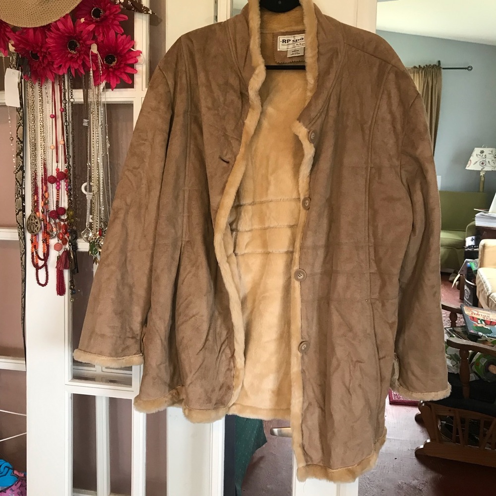 Faux Fur shearling Women’s Plus Size coat 2X